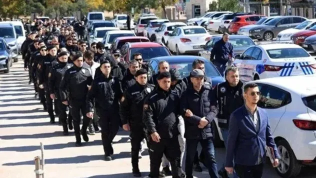 Maydonoz Döner'e FETÖ operasyonu: 32 kişi daha tutuklandı