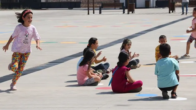 Tatil süresi kısalıyor, okul süresi artıyor
