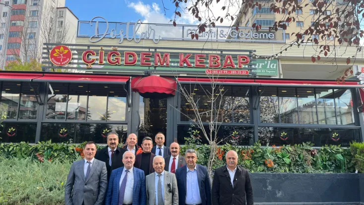 Ankara'nın Dört Önemli Esnaf Odası Başkanı, Çankaya Belediyesi Zabıta Müdürlüğü Ekibiyle Bir Araya Geldi