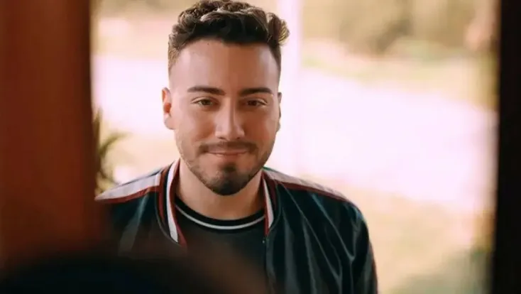 Enes Batur, adli kontrolle serbest bırakıldı