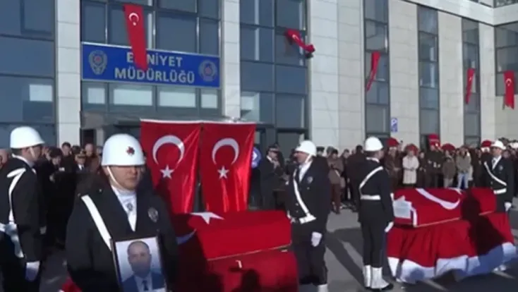 Şehit polislere veda