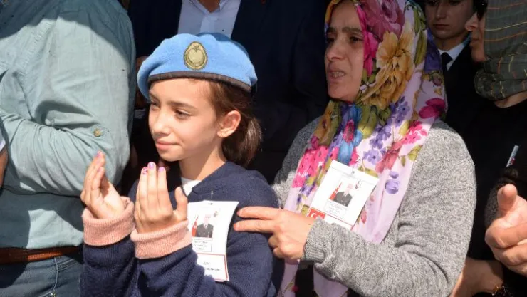 Ağlamayacağım Bugün Senin Düğünün Baba...