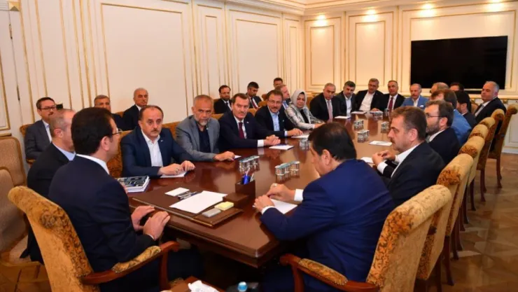 AK Parti'den İmamoğlu'na Ziyaret