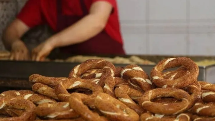 Ankara'da simit 15 lira oldu