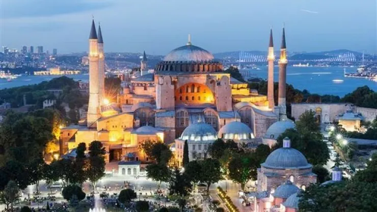 Ayasofya Kur'an-ı Kerim tilavetiyle açılacak