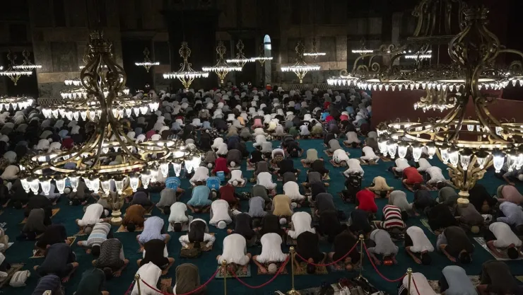 Ayasofya Sabah Namazında Da Tıklım Tıklım