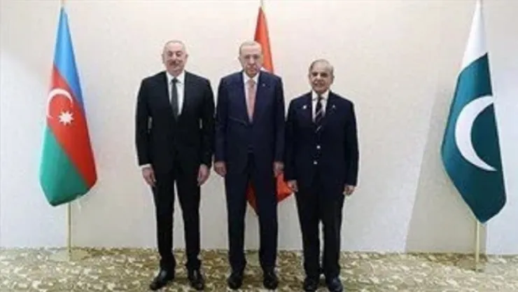 Azerbaycan'da 3'lü zirve