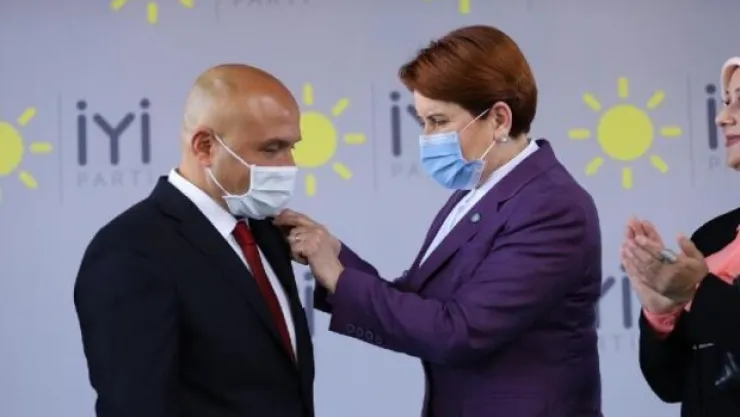 Bağımsız Milletvekili Erhan Usta İYİ Parti'ye katıldı
