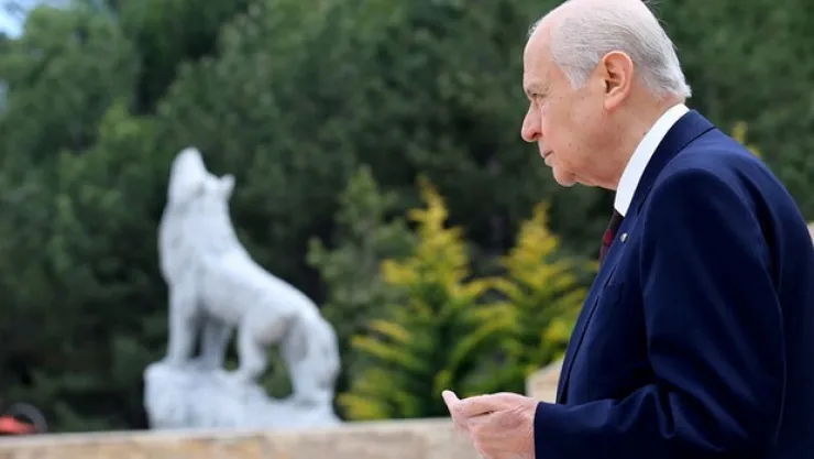 Bahçeli Ülkücü Şehitler Anıtı'nı ziyaret etti