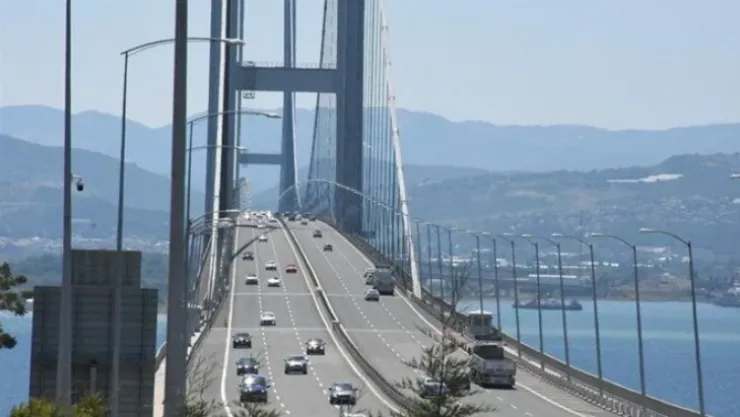 Bakanlıktan 'otoyol ve köprüler satılacak' iddialarına yalanlama
