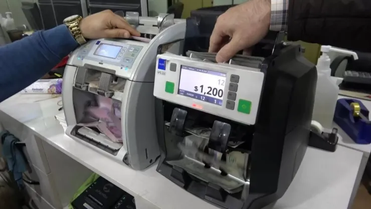 Bankalar döviz almaya başlıyor