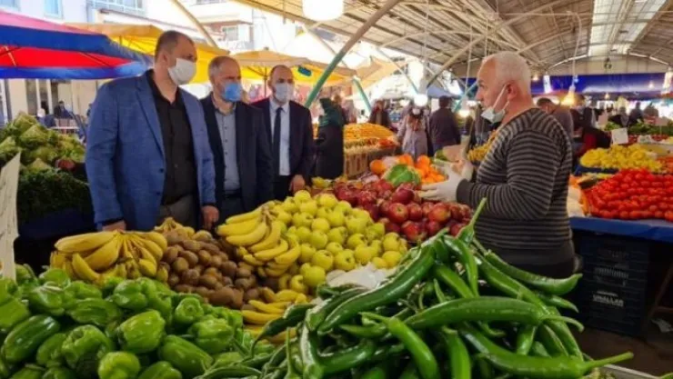 Belediye Başkanı Esnafın Dertlerini Dinledi