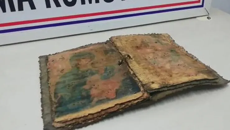 Bin Yıllık İncil Bursa'da Ele Geçirildi