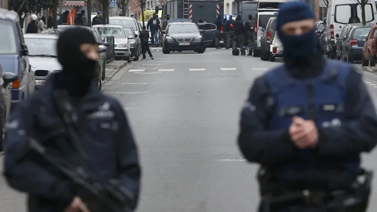 Brüksel'de Bomba Alarmı