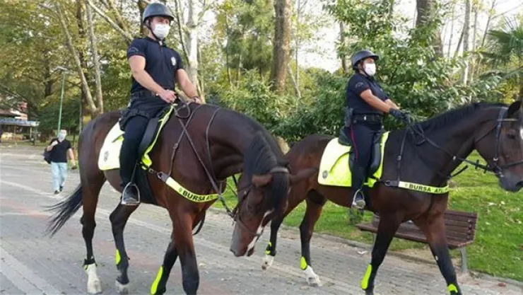 Bursa'da atlı polisler göreve başladı