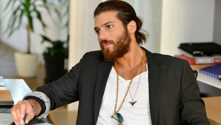 Can Yaman Birinci Oldu