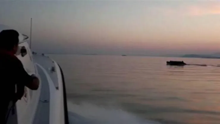 Çeşme Açıklarında Kaçak Göçmenler Yakalandı