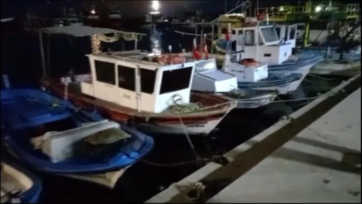 Dikili'de balıkçı teknesi battı: 3 ölü, 2 kayıp