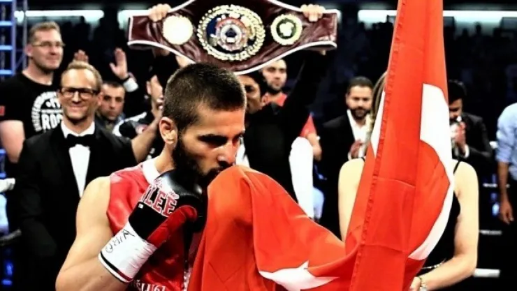 Dört altın kemerli Fatih Keleş ringe çıkıyor