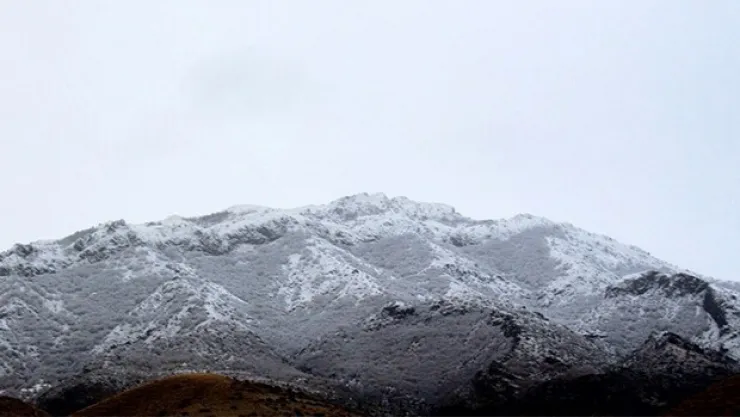 Erzincan'ın yüksek kesimlerine kar yağdı