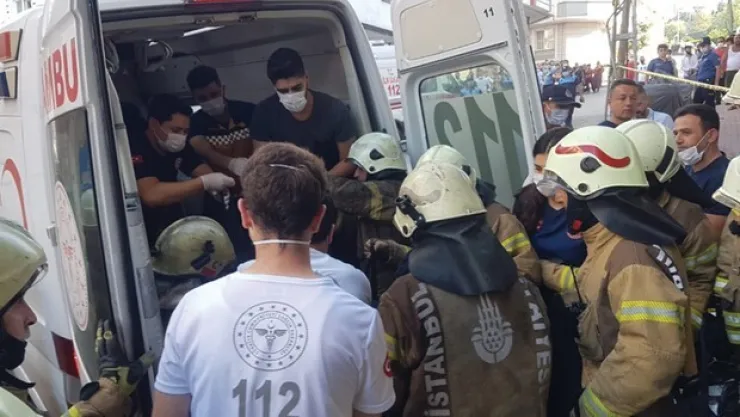 Esenyurt'ta yangın: 2 kişi hayatını kaybetti