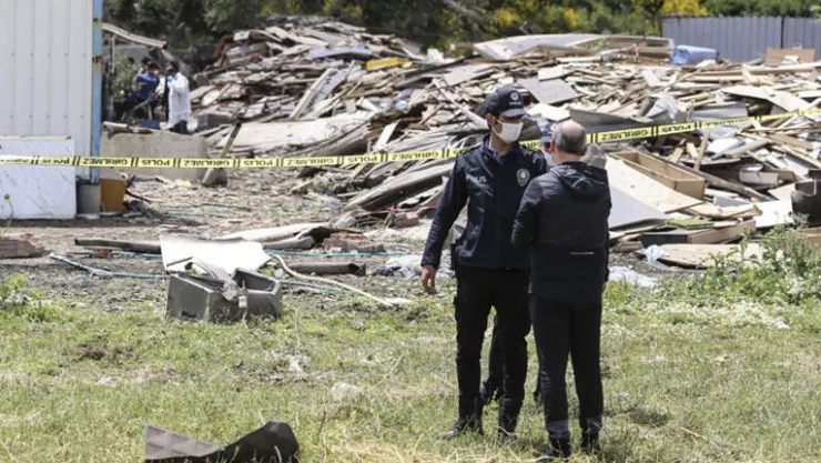 Fabrikada Patlama Ölenler Var