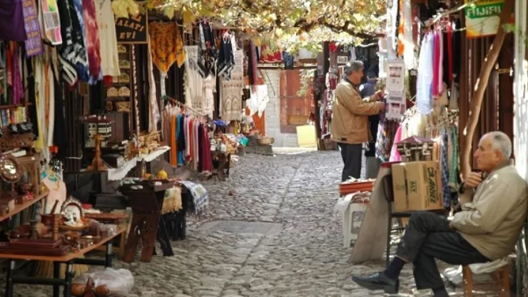 Günde 325 esnaf işyerini kapatıyor