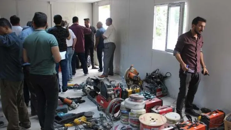 Hırsızlar Yakalanınca Mağdurlar Karakola Akın Etti
