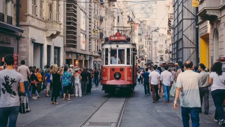 İşte İstanbul'un Yeni Mesai Saatleri