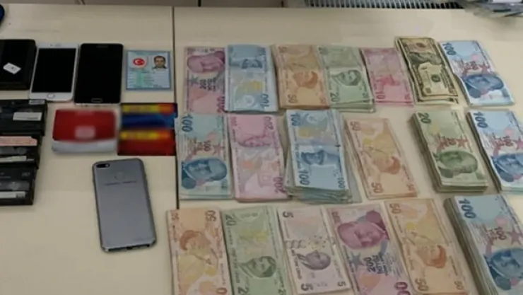 İzmir'de 'gaybubet evlerine' baskın