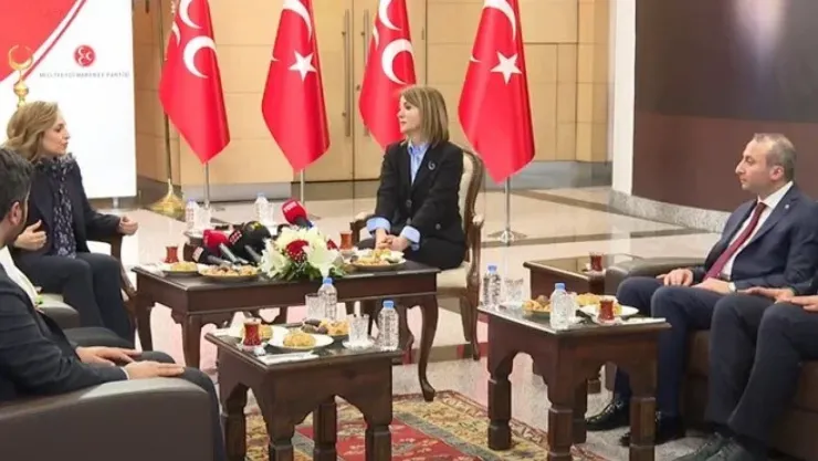 MHP  ile DEM Parti ilk kez bayramlaştı