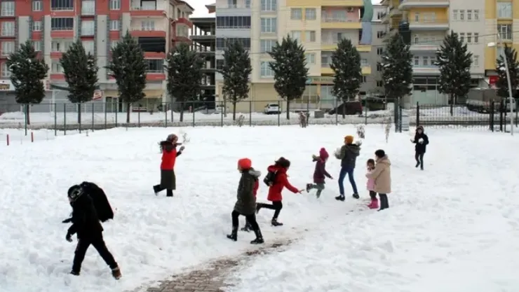 Nevşehir'de eğitime kar engeli