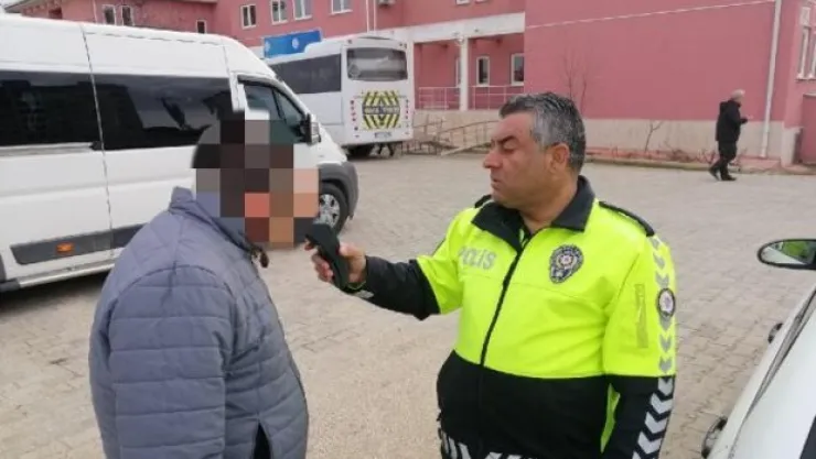 Öğrenci servis şoförü alkollü çıktı