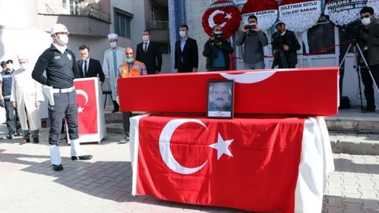 Şehit olan belediye çalışanı, Van'da toprağa verildi
