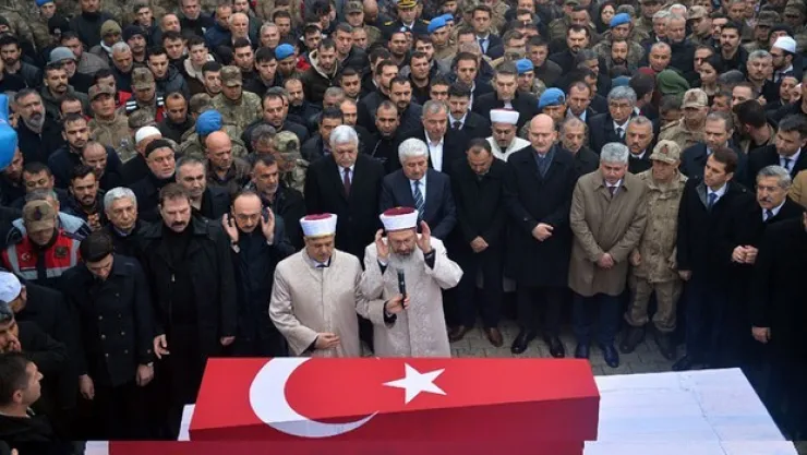 Şehitlerimizi uğurluyoruz