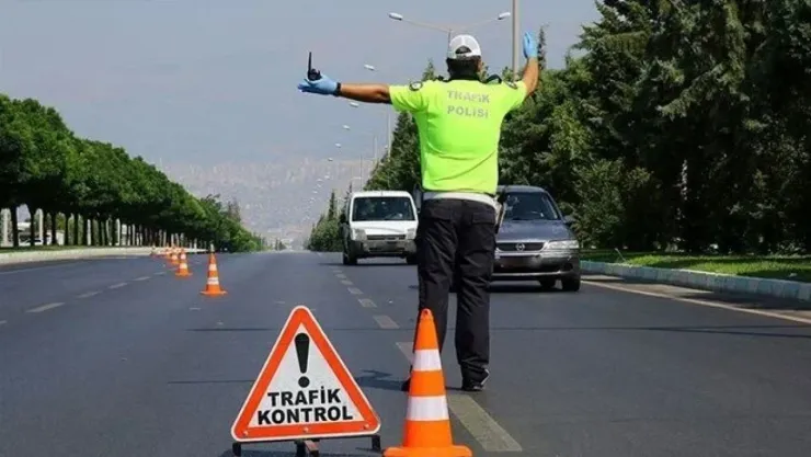 Trafikte Kurban Bayramı düzenlemesi: Ağır tonajlı araçlara kısıtlama