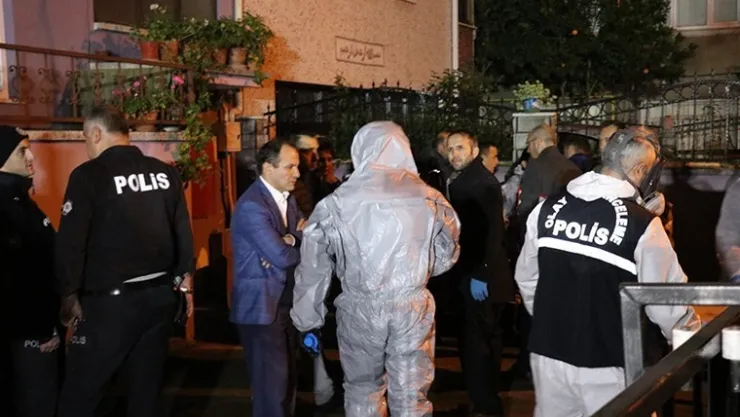 Yine Siyanür