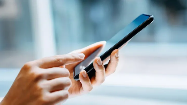 Yurt dışından ikinci cep telefonu getirmek yasaklandı