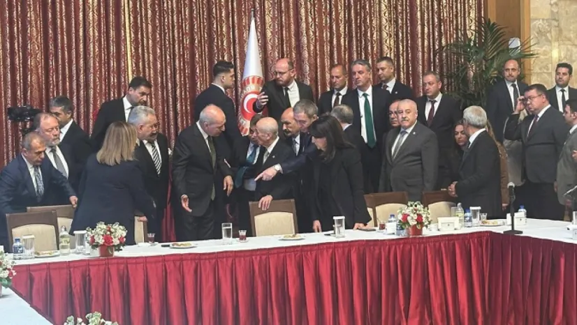 Bahçeli, 99 gün sonra Meclis'te! Önder'i anma törenine katıldı!