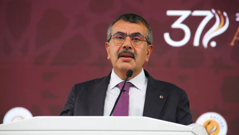 Özel okulda çalışan öğretmenlere yeşil pasaport verilecek
