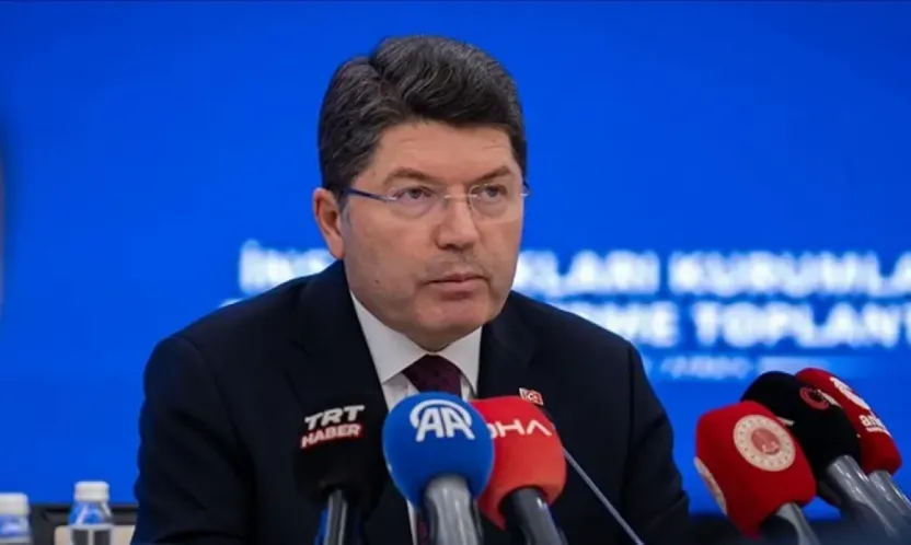 Bakan Tunç'tan Atlas'ın ailesine başsağlığı telefonu