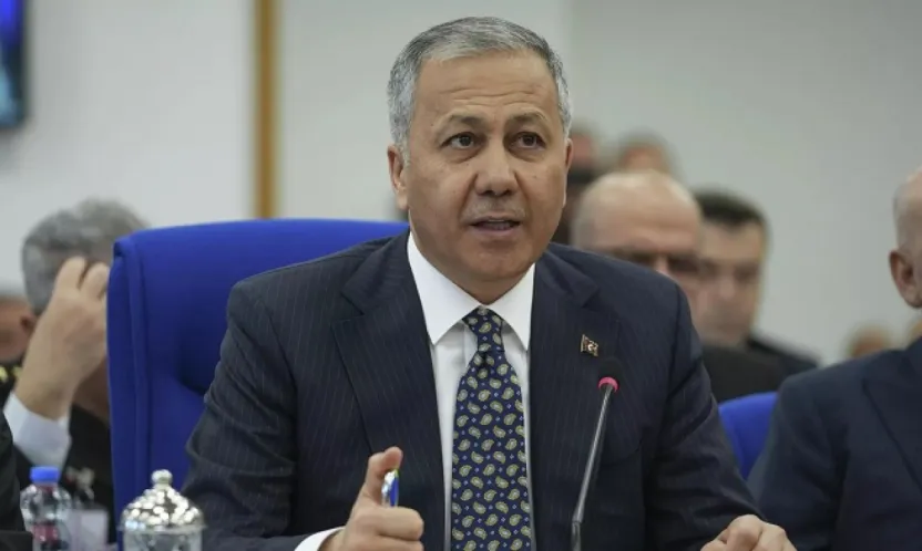 Bakan Yerlikaya Türkiye'deki Suriyeli sayısını açıkladı!