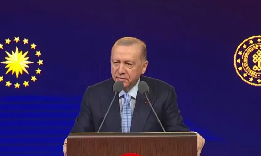 Erdoğan: Sanat milli kültürün taşıyıcı kolonu